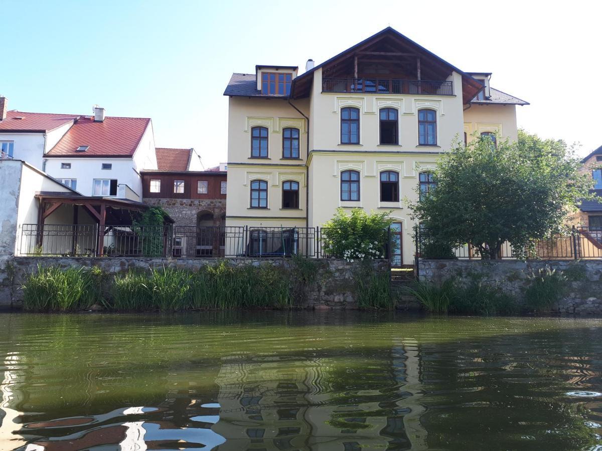 Apartmany Setkova Vila Jindřichŭv Hradec Dış mekan fotoğraf